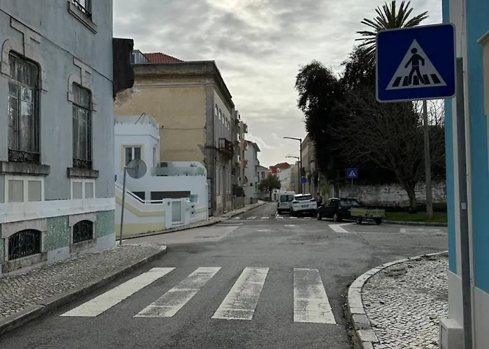 Snuggly Corner By Trip2portugal *